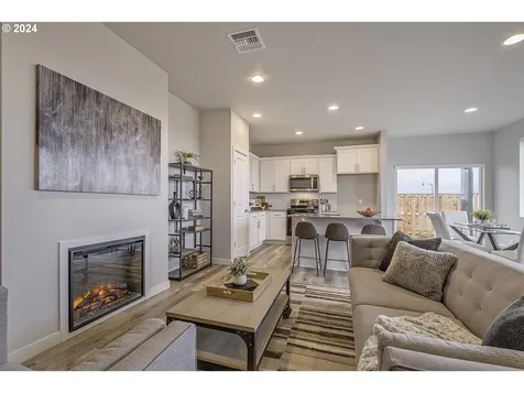 3686 Ash Street Forest Grove OR 97116
