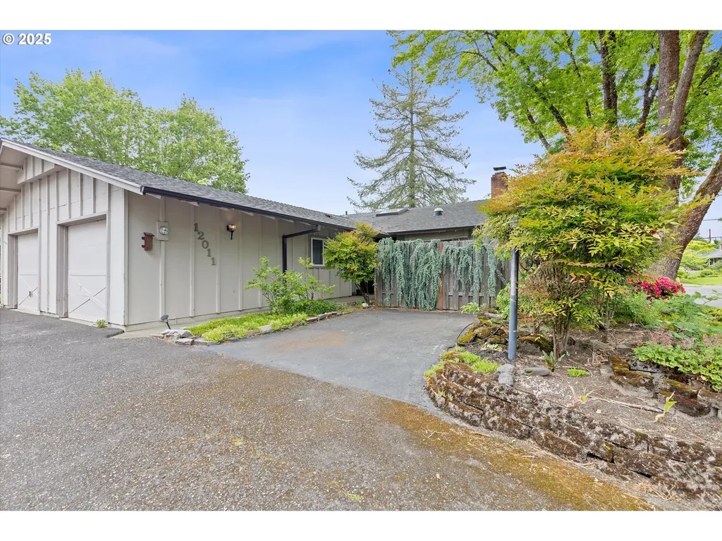 12011 SW Camden Lane Beaverton OR 97008