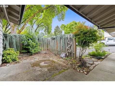 12011 SW Camden Lane Beaverton OR 97008
