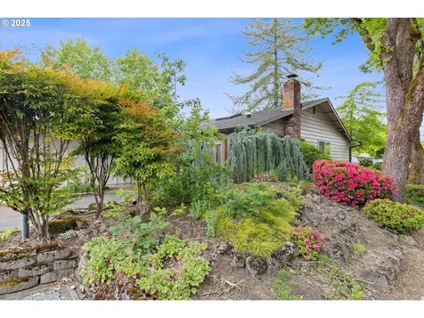 12011 SW Camden Lane Beaverton OR 97008