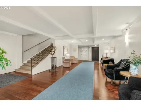 4460 SW Scholls Ferry Road Portland OR 97225