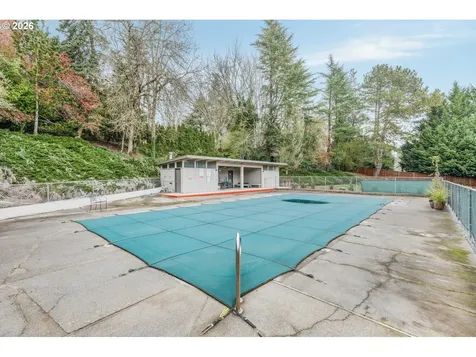 4460 SW Scholls Ferry Road Portland OR 97225