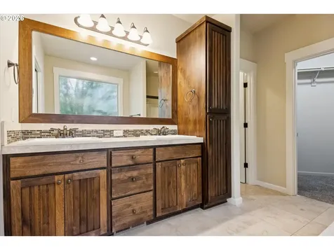 17811 SW Robert Lane Beaverton OR 97078