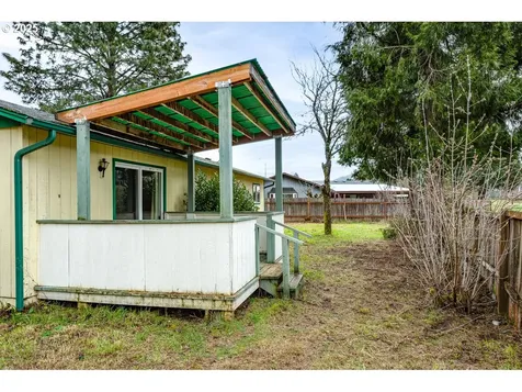 47626 NW 1st Street Oakridge OR 97463