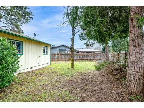 47626 NW 1st Street Oakridge OR 97463