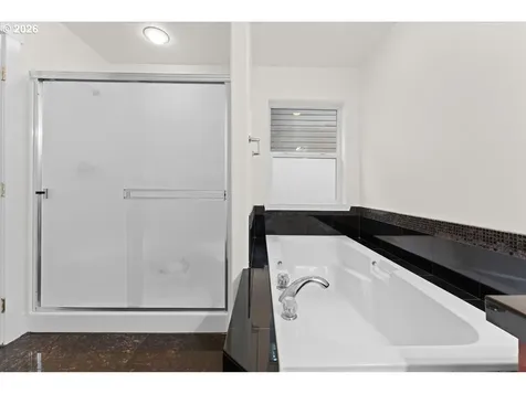 5022 SE 141st Place Portland OR 97236