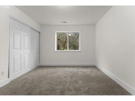 5022 SE 141st Place Portland OR 97236