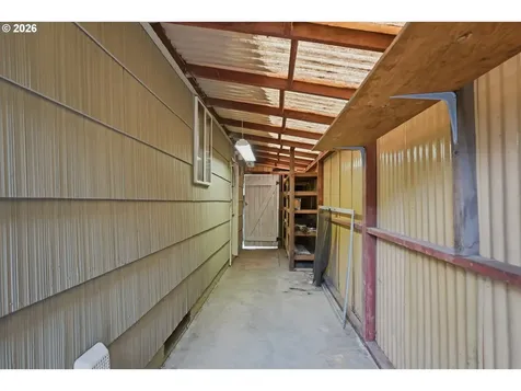 7969 SE Thompson Road Milwaukie OR 97222