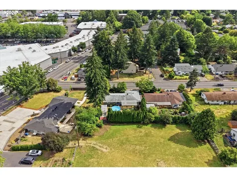 7969 SE Thompson Road Milwaukie OR 97222