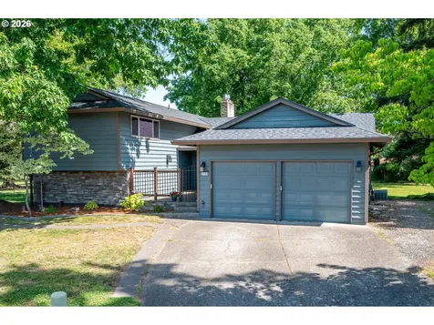 2725 SE Hollyhock Court Hillsboro OR 97123