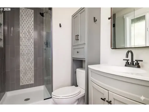 2725 SE Hollyhock Court Hillsboro OR 97123