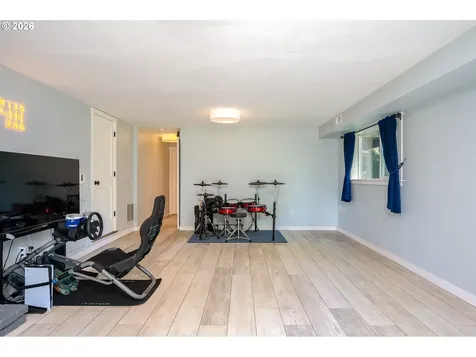 2725 SE Hollyhock Court Hillsboro OR 97123