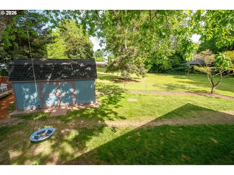 2725 SE Hollyhock Court Hillsboro OR 97123