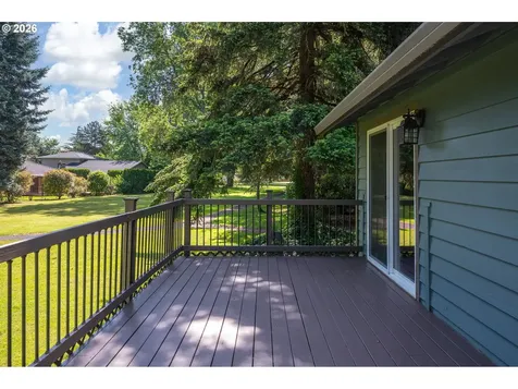 2725 SE Hollyhock Court Hillsboro OR 97123