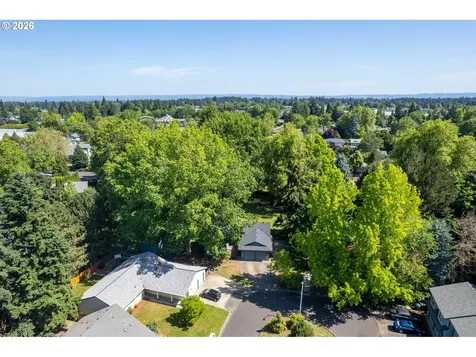 2725 SE Hollyhock Court Hillsboro OR 97123