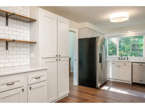 2725 SE Hollyhock Court Hillsboro OR 97123
