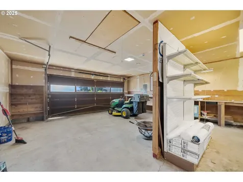 7995 14th Street Bay City OR 97107