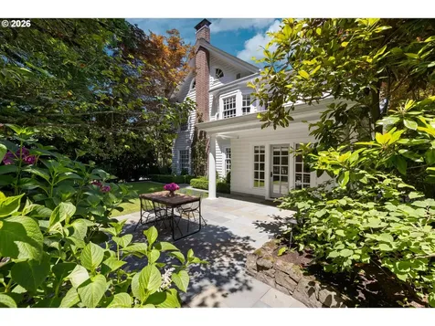 2228 SW 21st Avenue Portland OR 97201