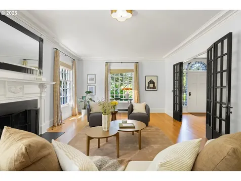 2228 SW 21st Avenue Portland OR 97201