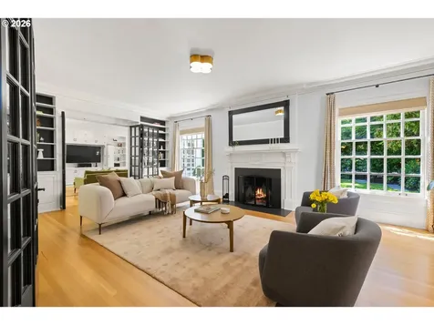 2228 SW 21st Avenue Portland OR 97201