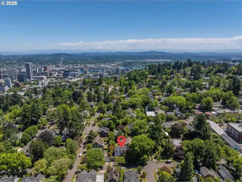 2228 SW 21st Avenue Portland OR 97201