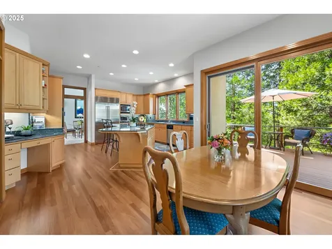 369 NW 81st Place Portland OR 97229