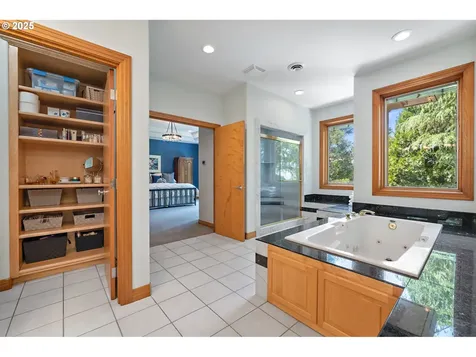 369 NW 81st Place Portland OR 97229