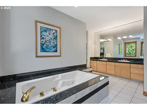 369 NW 81st Place Portland OR 97229