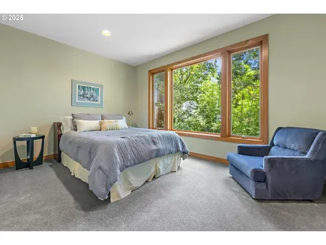 369 NW 81st Place Portland OR 97229