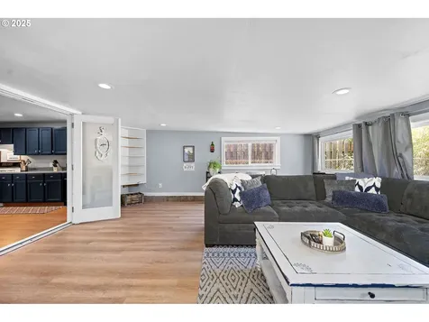 840 11th Avenue Seaside OR 97138