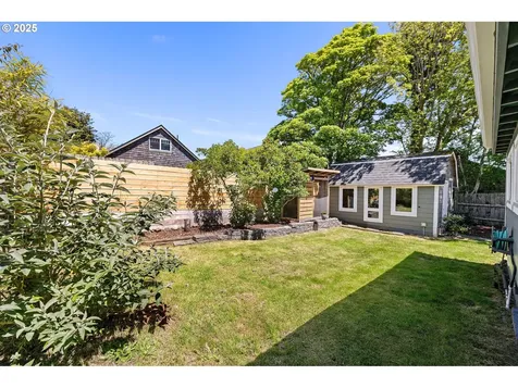 840 11th Avenue Seaside OR 97138