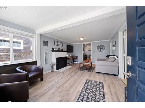 840 11th Avenue Seaside OR 97138