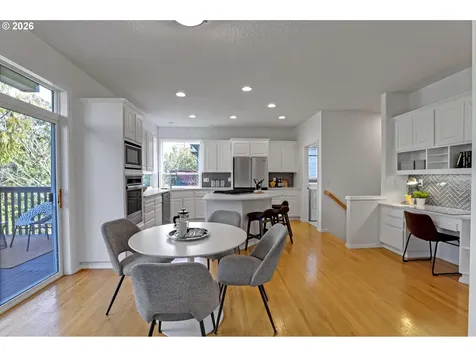 9719 NW Fleischner Street Portland OR 97229