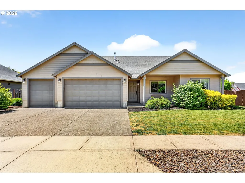 511 Paradise Street Woodburn OR 97071