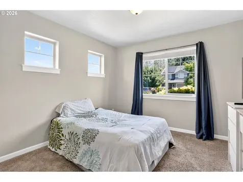 511 Paradise Street Woodburn OR 97071