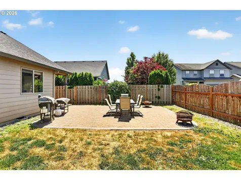 511 Paradise Street Woodburn OR 97071