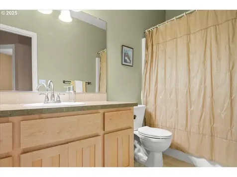 10807 NE 53rd Court Vancouver WA 98686