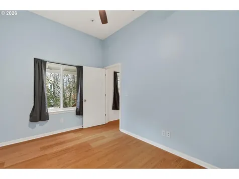 1521 SE Ash Street Portland OR 97214