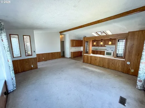 5660 Daisy Street Springfield OR 97478