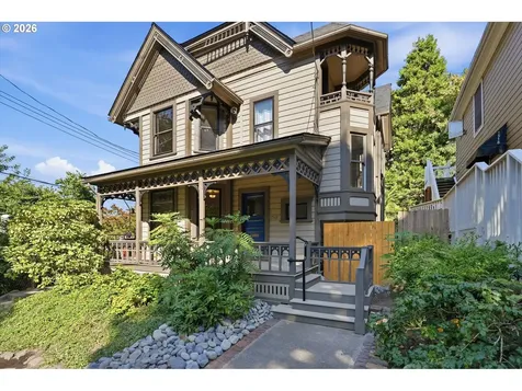 1512 SW 18th Avenue Portland OR 97201