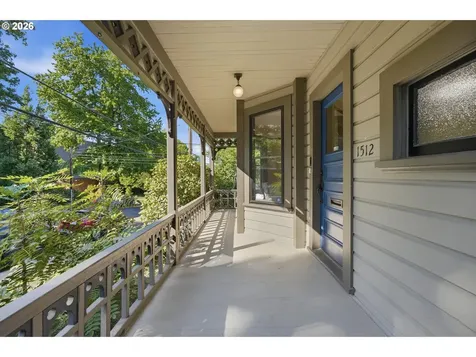 1512 SW 18th Avenue Portland OR 97201