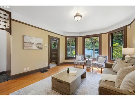 1512 SW 18th Avenue Portland OR 97201