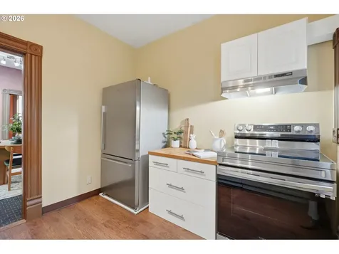 1512 SW 18th Avenue Portland OR 97201