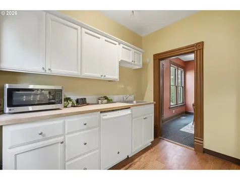 1512 SW 18th Avenue Portland OR 97201