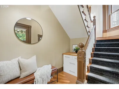 1512 SW 18th Avenue Portland OR 97201