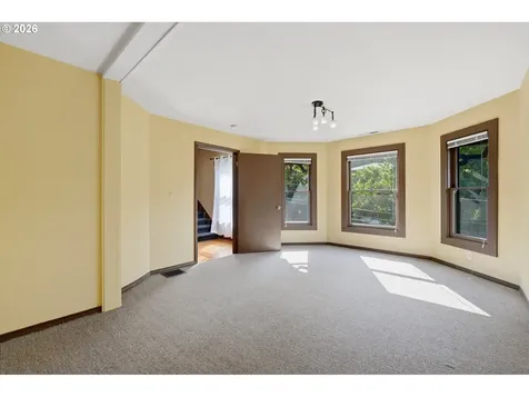 1512 SW 18th Avenue Portland OR 97201