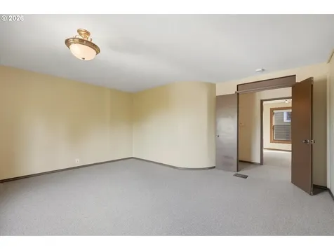 1512 SW 18th Avenue Portland OR 97201