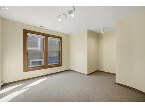 1512 SW 18th Avenue Portland OR 97201