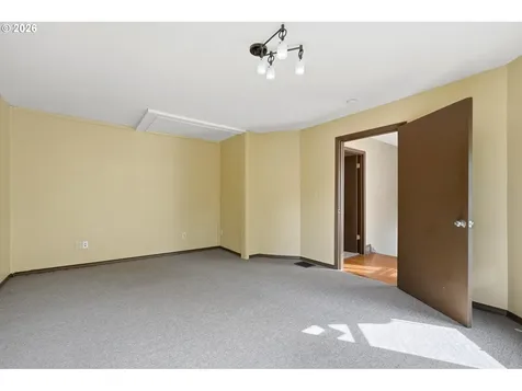 1512 SW 18th Avenue Portland OR 97201