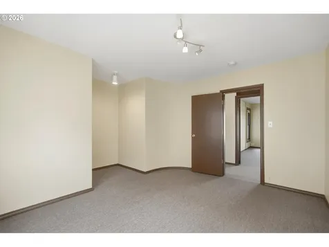 1512 SW 18th Avenue Portland OR 97201